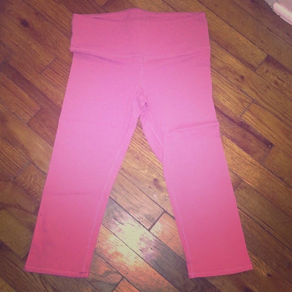 Alo pink capris